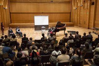 雅马哈技术为残障高中生的演奏提供支持！――为东京艺术大学“残障与艺术”提供技术合作
